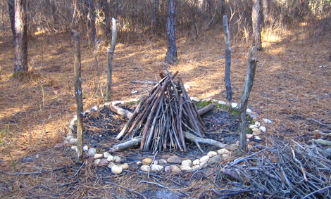 Aufbau eines zeremoniellen Feuers